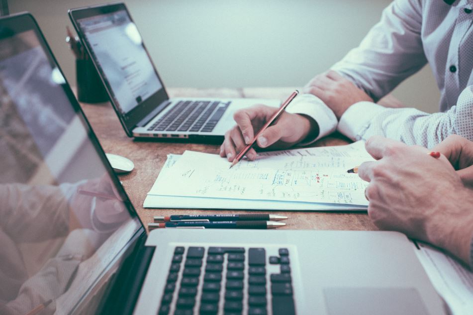 Changing Perceptions of the Advice Industry Changing Perceptions of the Advice Industry