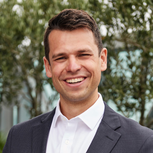 Simon Kuestenmacher 001